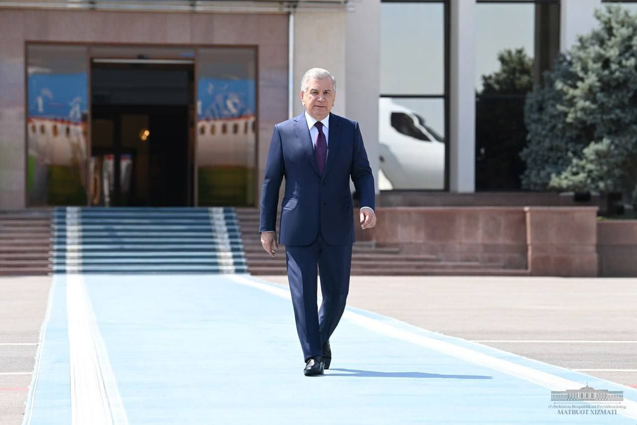 Shavkat Mirziyoyev left for Azerbaijan on a state visit