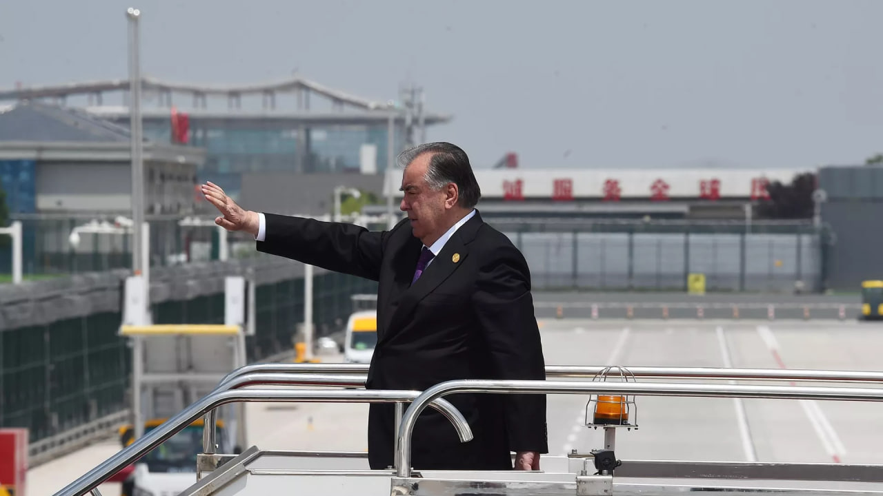 Emomali Rahmon arrived in Kazakhstan