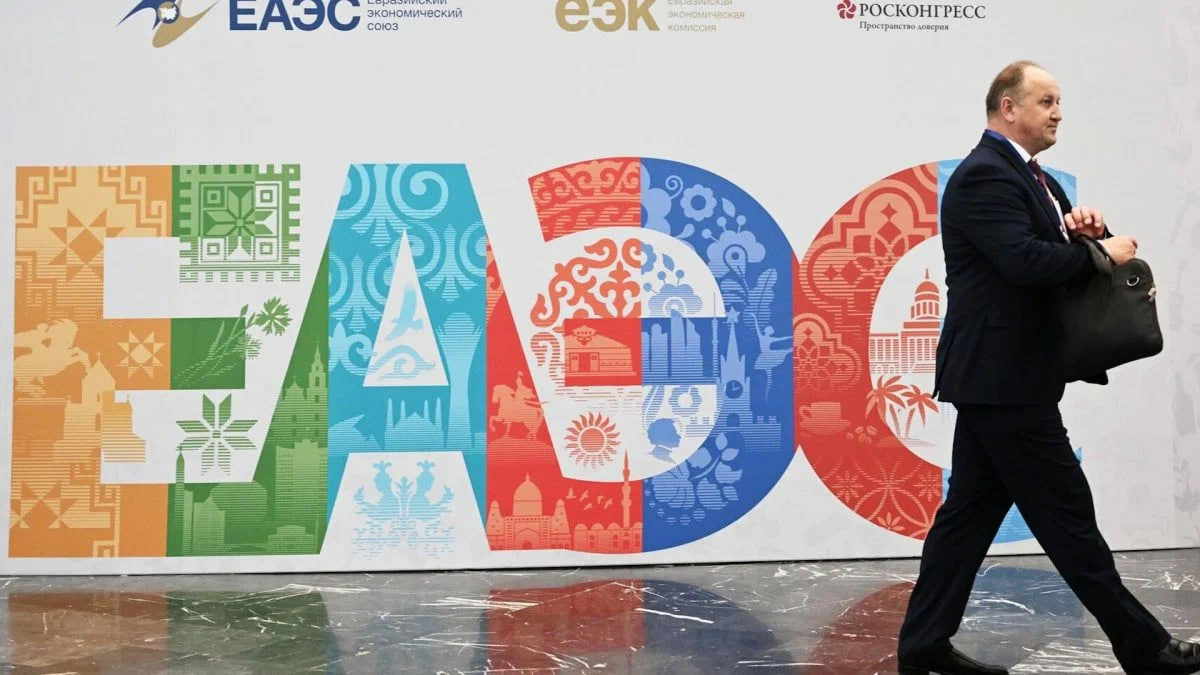 Tokayev signed a decree on the recognition of bank guarantees for public procurement in the EAEU
