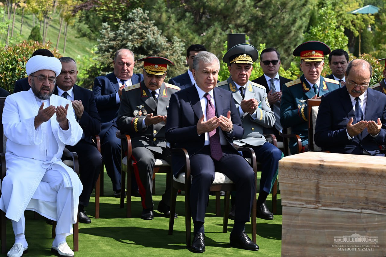 Prezident qatag‘on qurbonlarini xotirlash marosimida