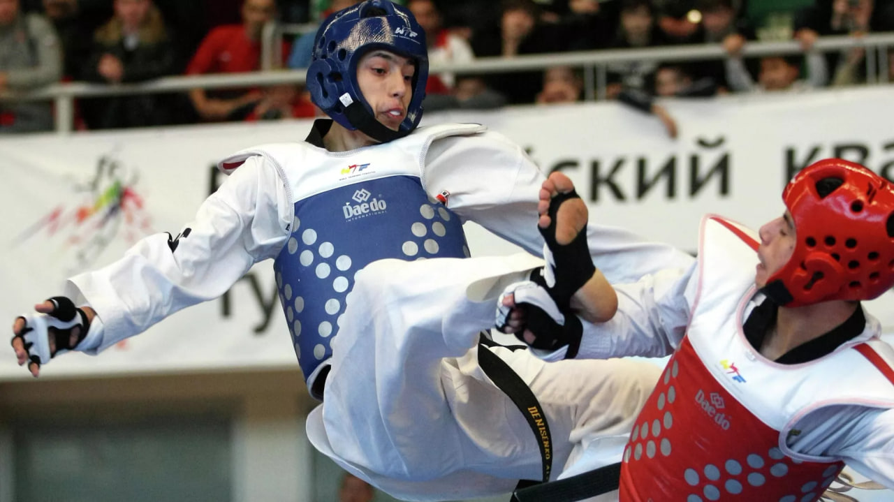 Two Tajik taekwondo players go to Lebanon to participate in the Asian Championship