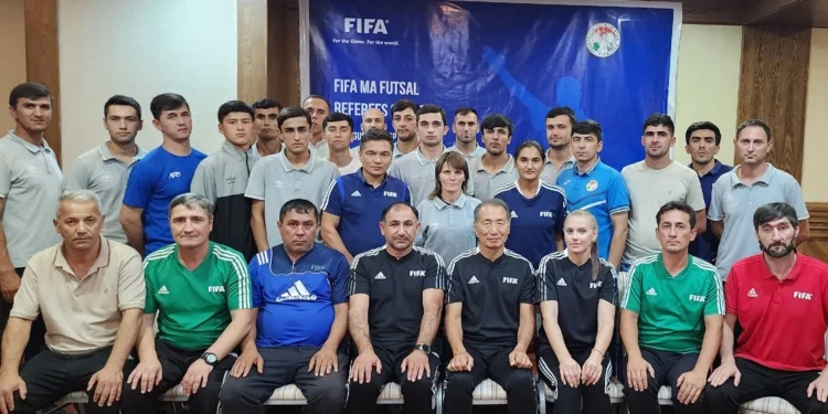 FIFA conducts courses for futsal referees in Tajikistan