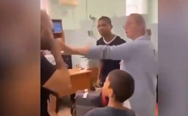 MAR prezidentining o‘g‘li Rossiyada erkak va ayolga musht tushirdi