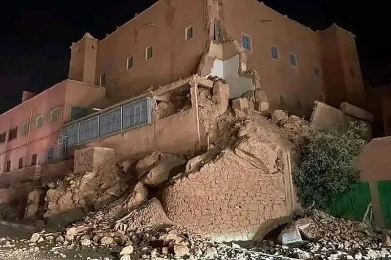 A strong earthquake occurred in Morocco, nearly 300 people died