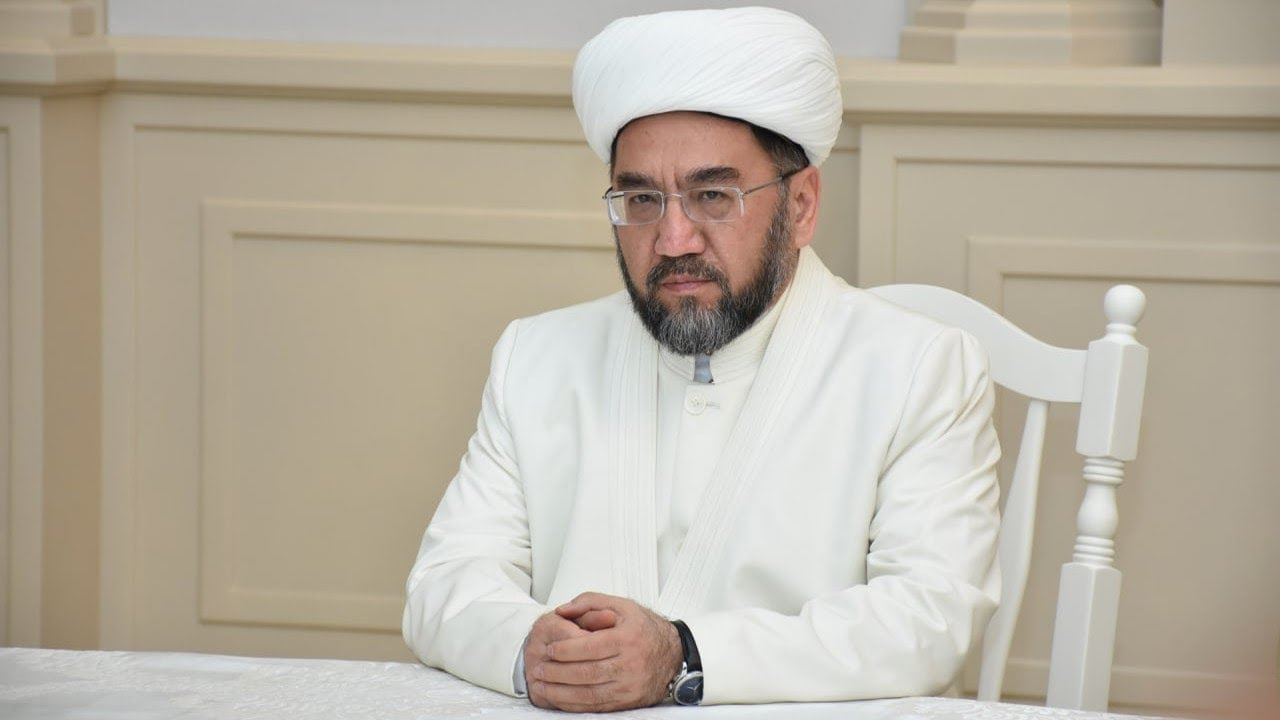 Professor Nuriddin Mufti: Islam also teaches standards and limits in clothing