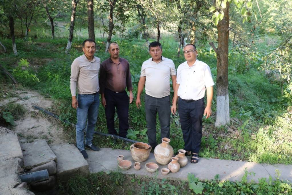 A tomb dating back to II-VI centuries was found in Tashkent region