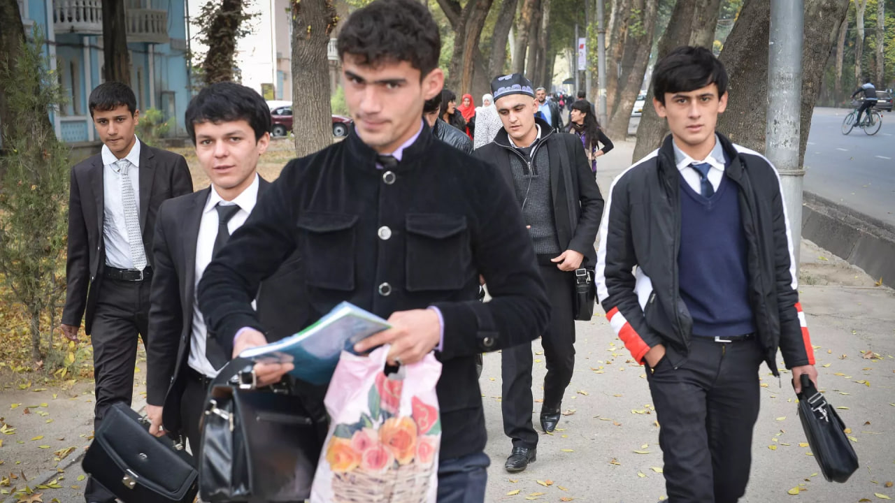 Tajik students were invited to the Moscow championship "History of the Future"