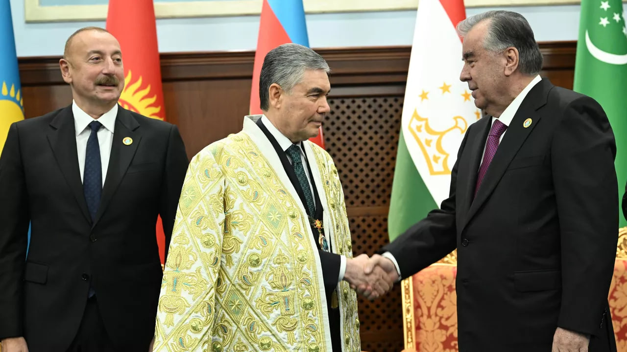 Rahmon presented Berdimuhamedov with the highest award of the heads of Central Asian countries