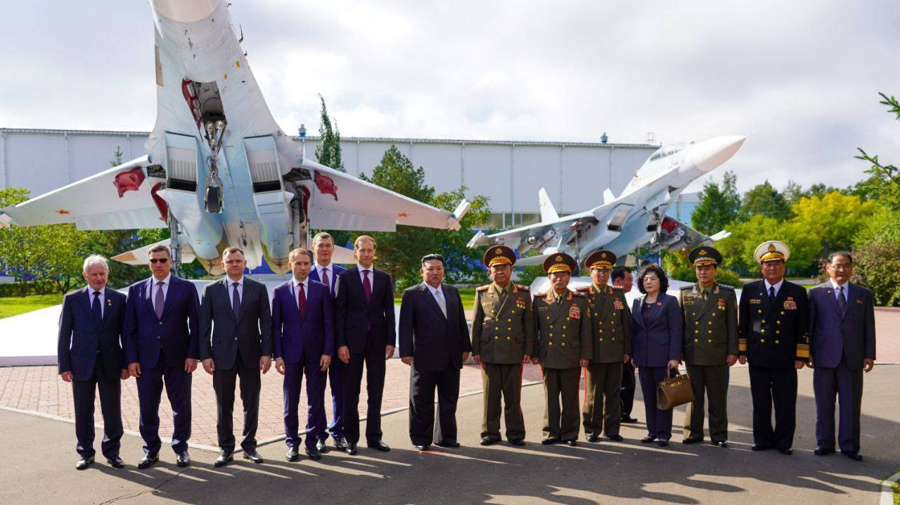 Kim Jong-un visited a factory that produces fighter planes in Russia