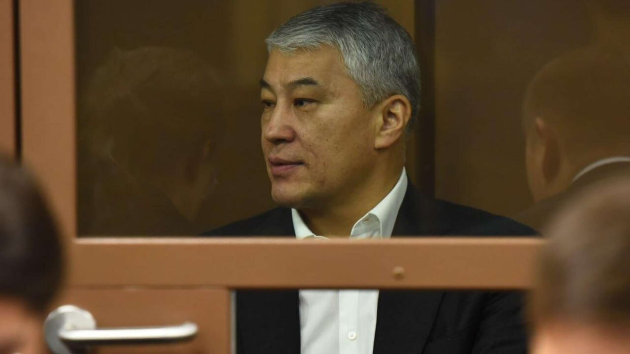 Nazarboyevning sobiq qudasi va oligarx Qayrat Bo‘ranbayev 6 yilga ozodlikdan mahrum etildi