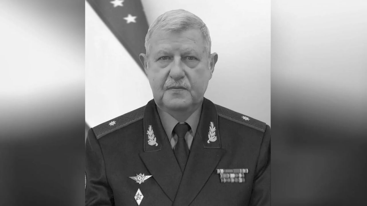 The first Minister of Defense of Tajikistan has died