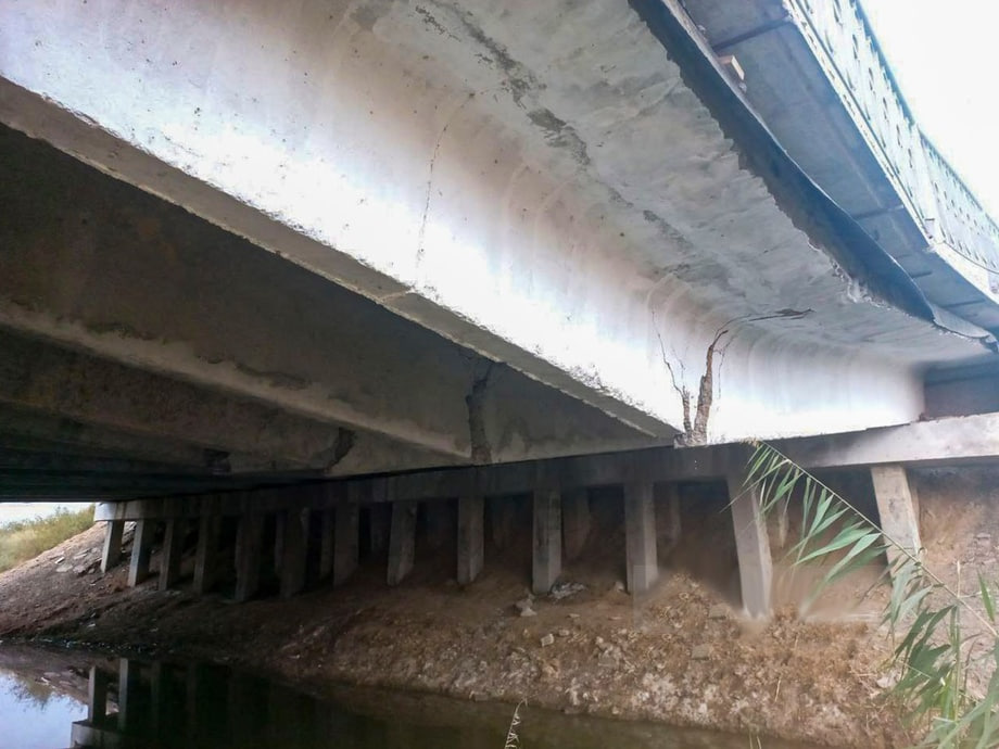 The beams of the bridge in the Aqoltin district were broken, and the route "Tashkent-Termiz" was temporarily closed.