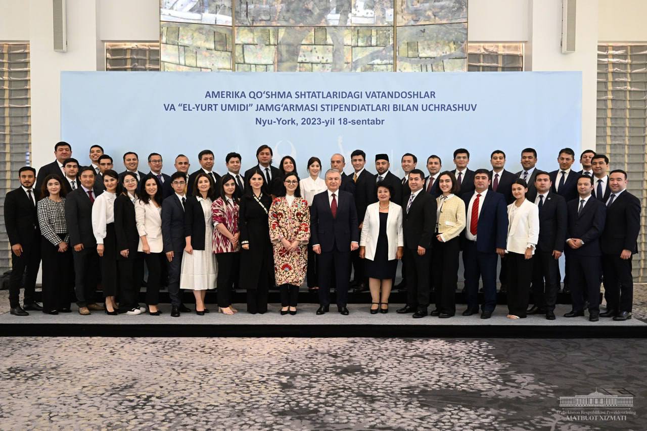 Shavkat Mirziyoyev met with Uzbeks living in the USA