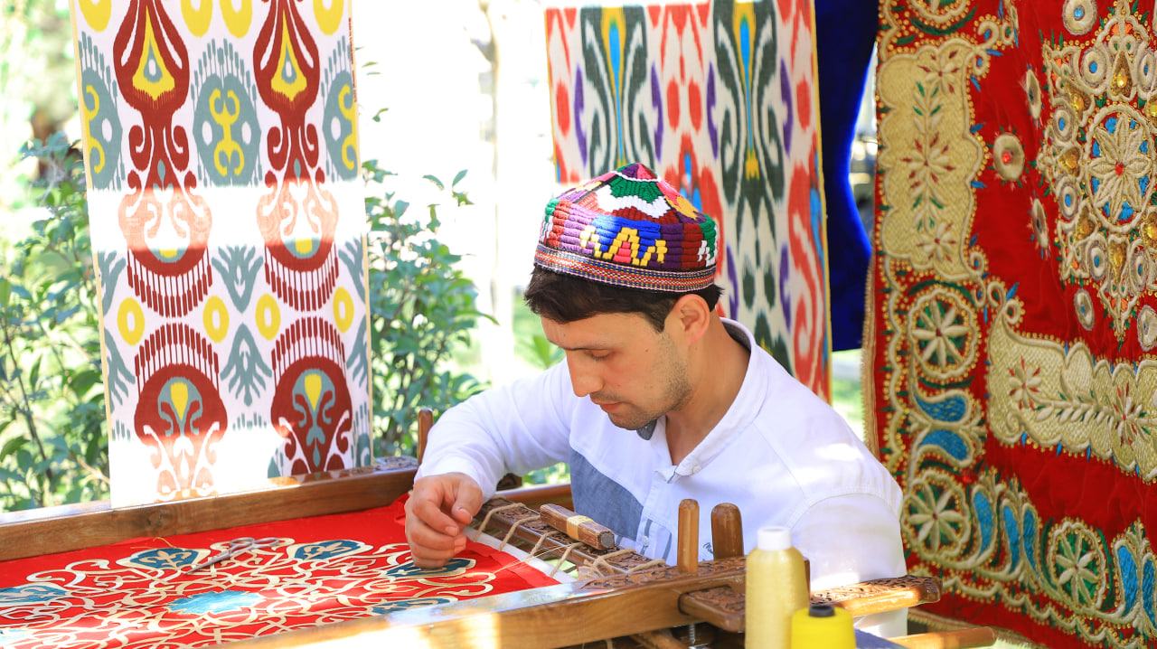 The second international crafts festival has started in the city of Kokan