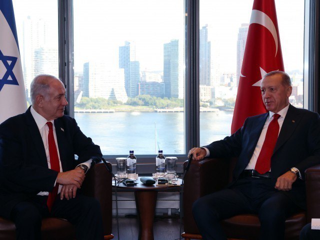 Erdogan met with the Prime Minister of Israel for the first time