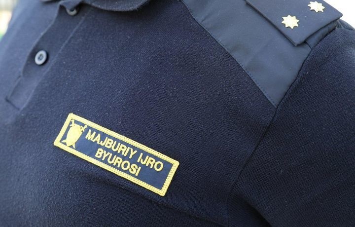 In Bukhara, a debtor citizen hit a MIB employee and set fire to his car