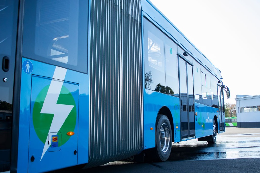 Toshkentda ilk “garmoshka”li elektrobus qatnay boshlaydi