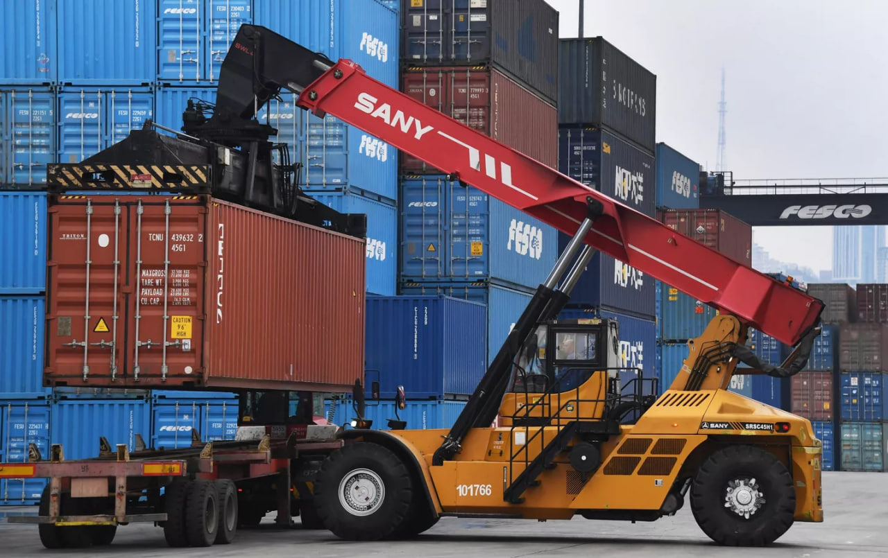 The Statistics Agency of Tajikistan named the regions - leaders in cargo transportation