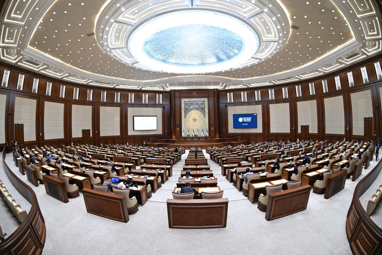 Senatning qirq beshinchi yalpi majlisi 29 sentyabr kuni chaqiriladi