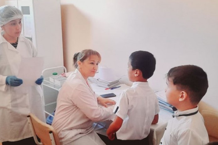 Mass treatment of intestinal helminthiasis is carried out in Uzbekistan for children aged 2-10 years