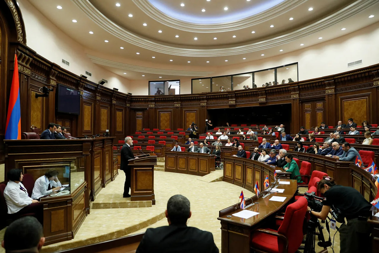 The Armenian parliament ratified the Rome statute requiring Putin's arrest