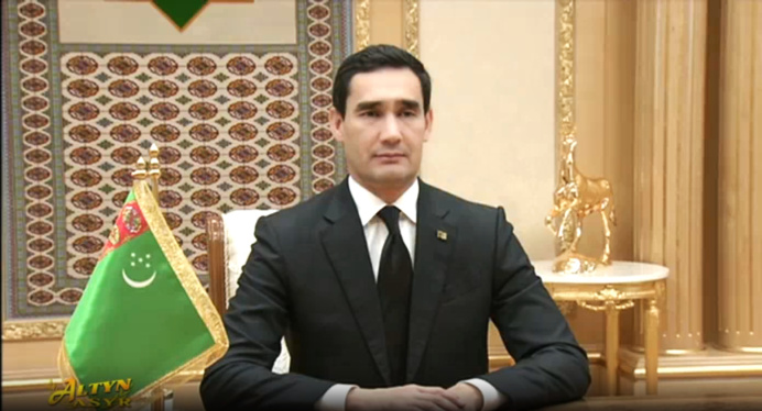 Serdar Berdimuhamedov accepted the credentials of the new Ambassador of Azerbaijan