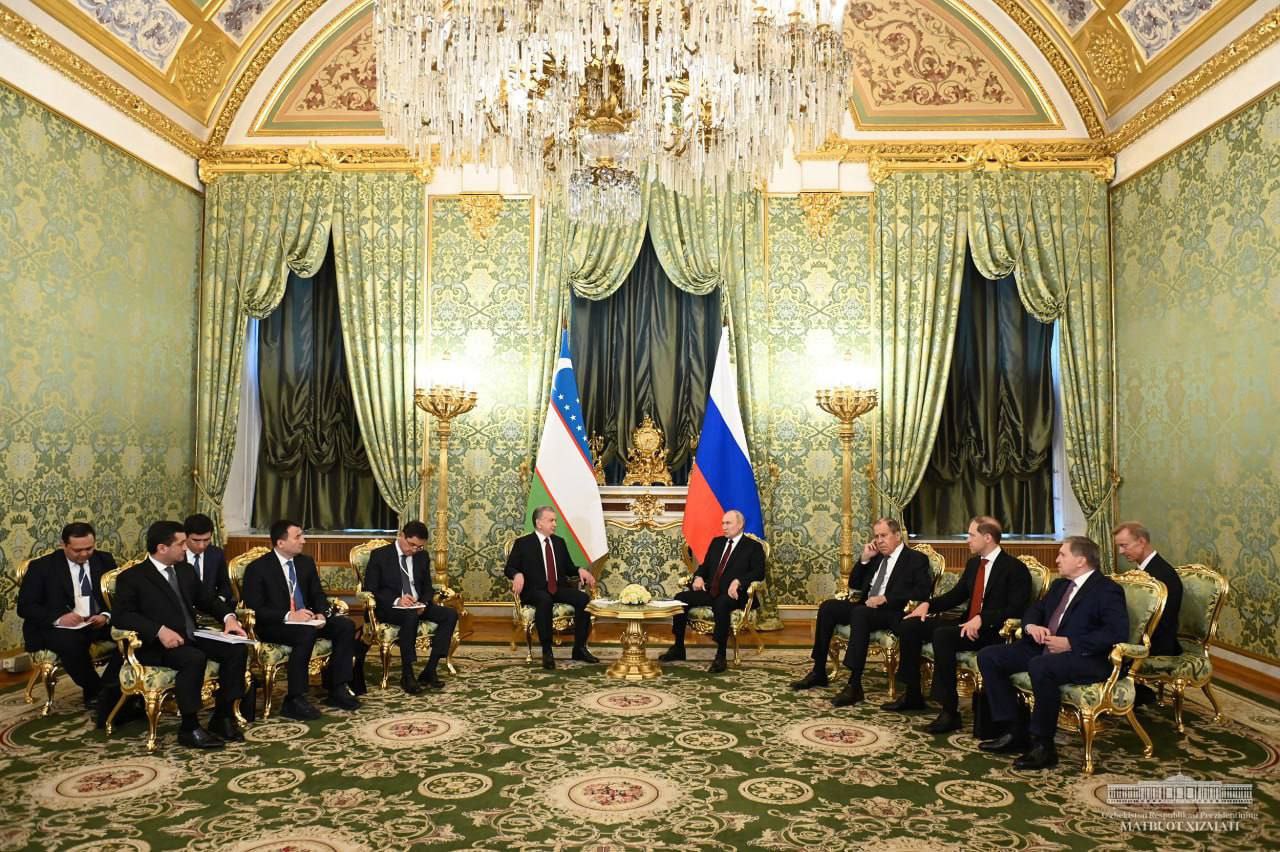 Mirziyoyev met with Putin in the Kremlin