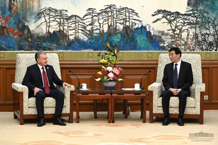 Shavkat Mirziyoyev met with the Chairman of the All-China Committee of the People's Political Consultative Council in China