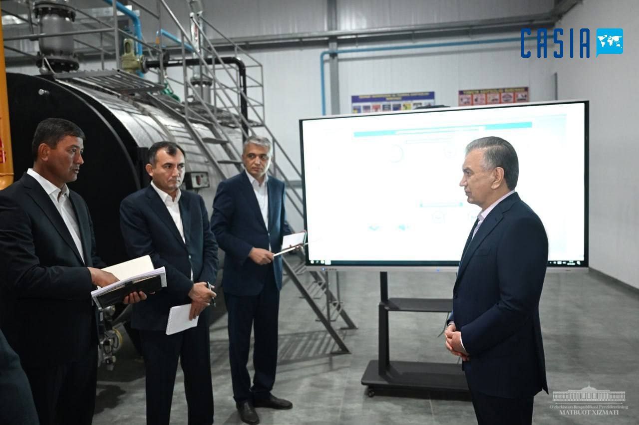 Shavkat Mirziyoyev visited the medical center of Mother and child and the central boiler room in Karshi