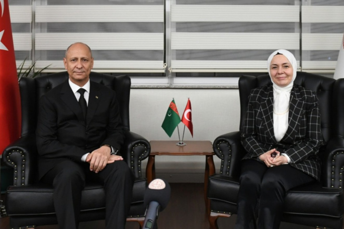 Deputy Prime Minister Amannepesov met with the Minister of Education of Turkey