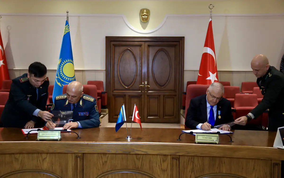 Kazakhstan and Türkiye signed a military cooperation plan for 2024