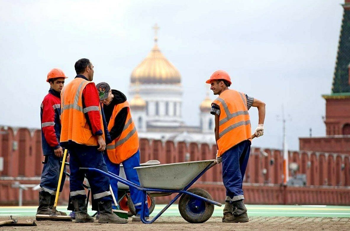 Uzbeks traveling to Russia and Turkey have been warned