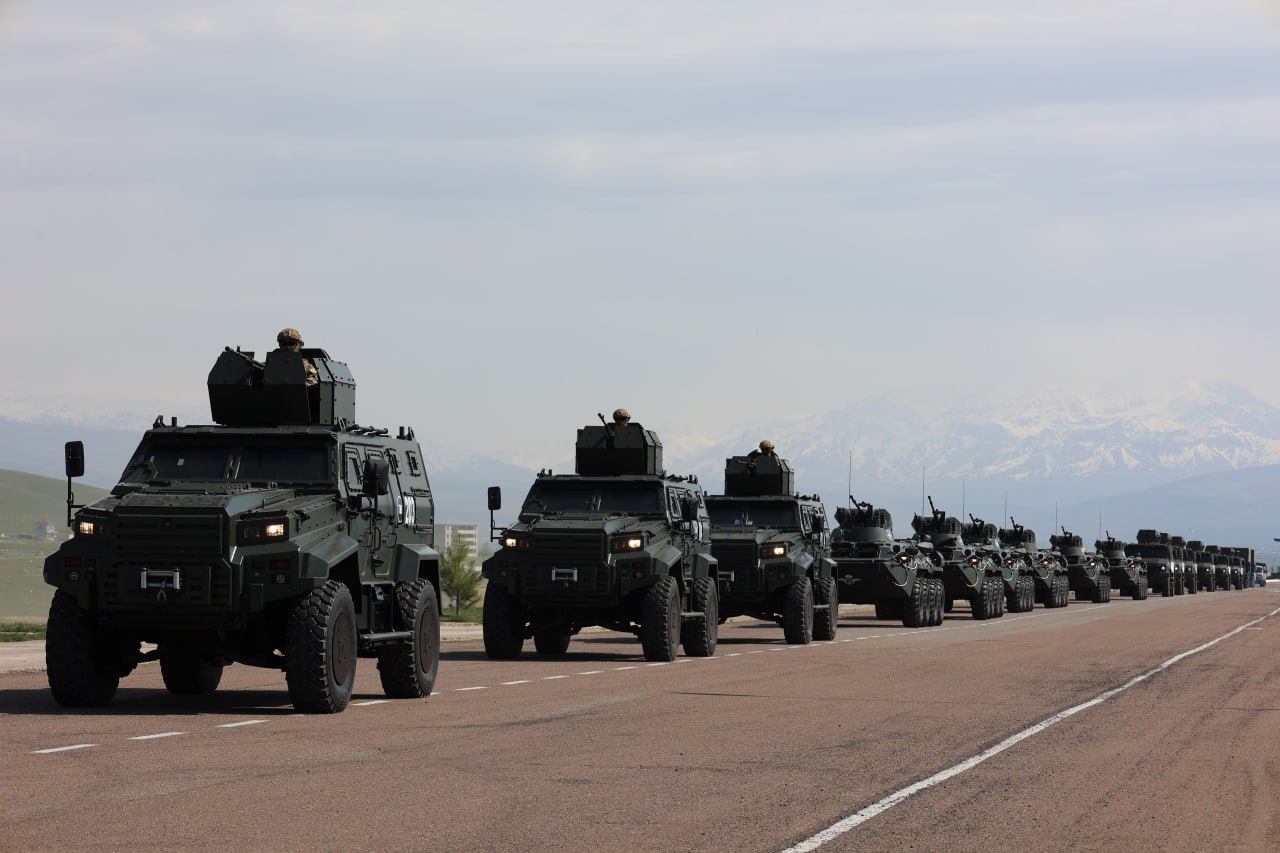 The Ministry of Defense warned against the movement of military equipment in the capital