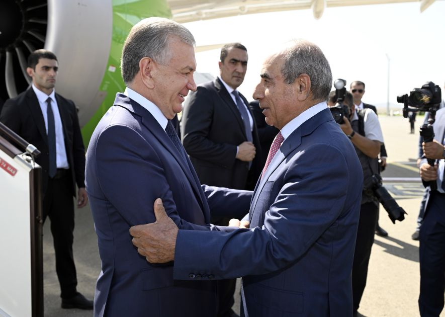Shavkat Mirziyoyev Ozarbayjonga bordi