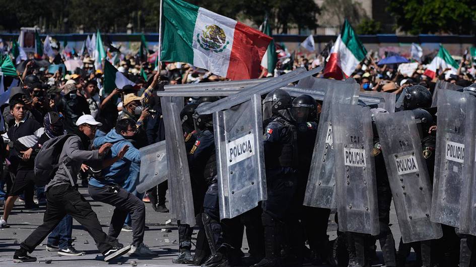 Generation Z protest in Mexico against presidential policies