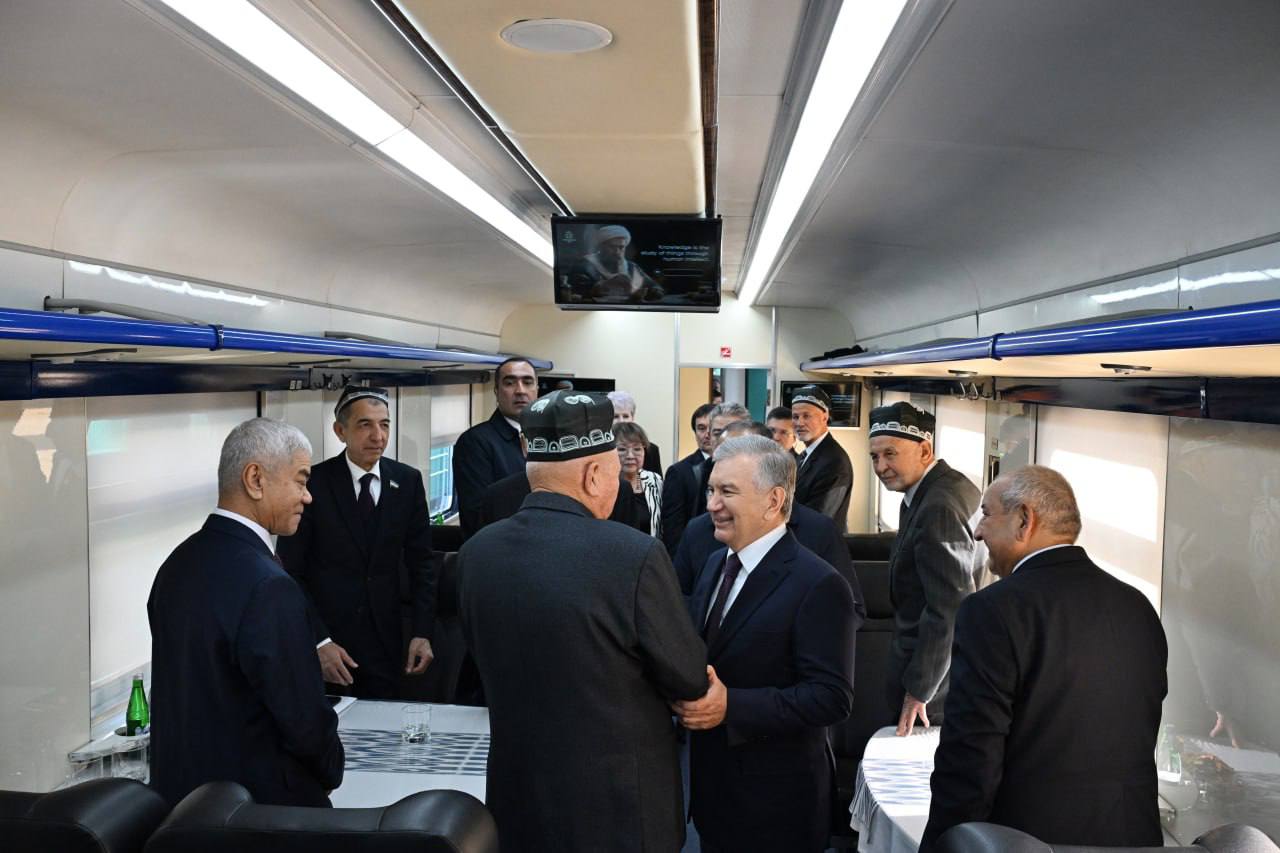 President Reviews Progress on the New “Samarkand – Urgut” Railway Line