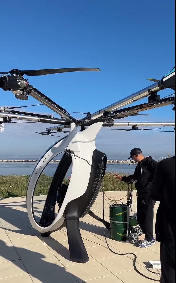 AirScooter - mini private helicopter