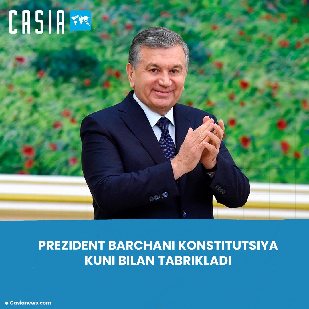 Shavkat Mirziyoyev congratulates the people of Uzbekistan on Constitution Day