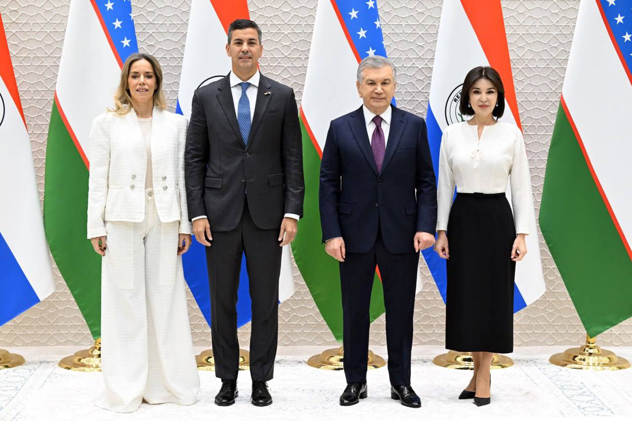 President of Paraguay arrives in Uzbekistan