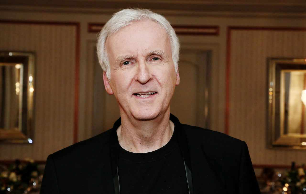 “Titanic” Director James Cameron Becomes a Billionaire