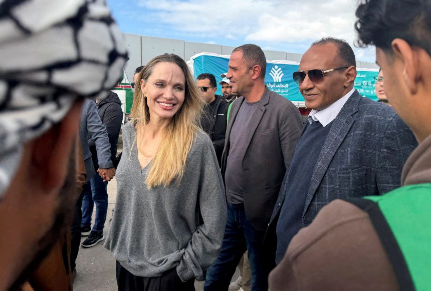 Angelina Jolie visited the border with the Gaza Strip and appealed to the world community