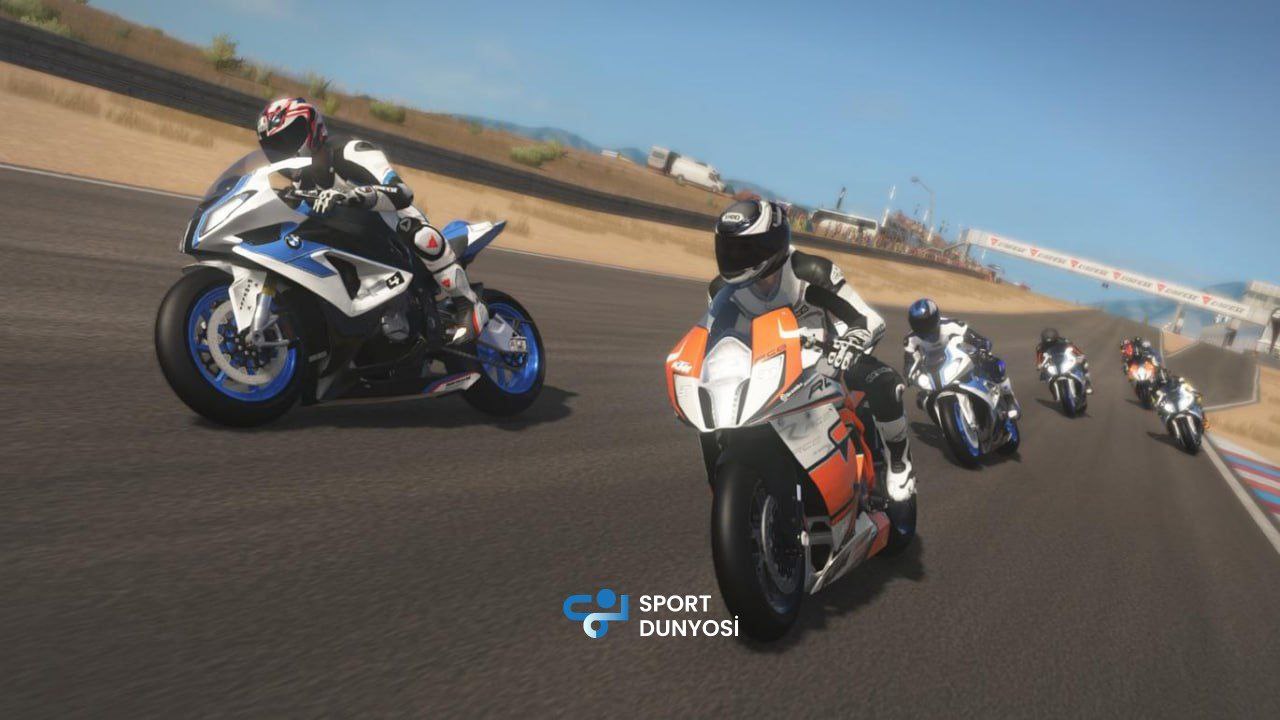 Imaginary motorcycle race amazes spectators