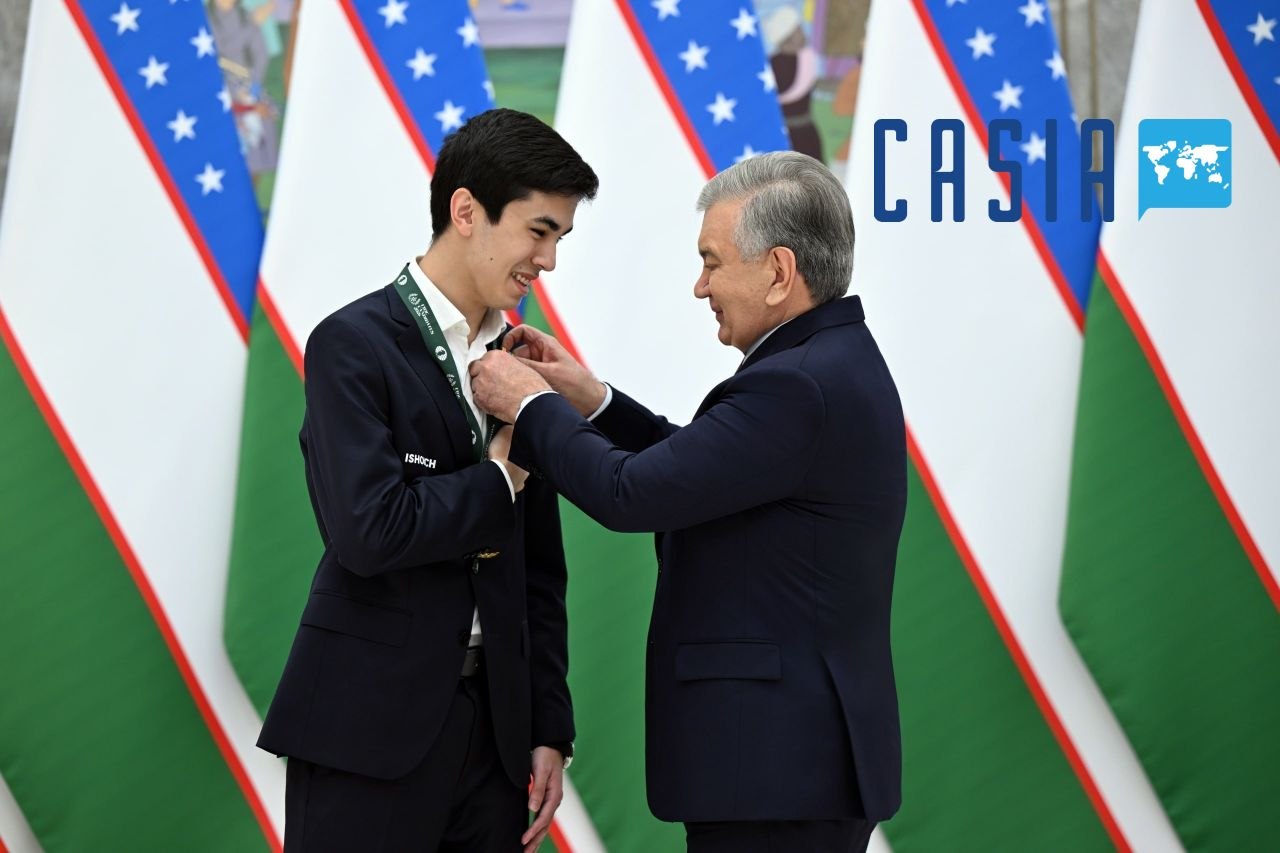 President awards Sindorov with the Order of "Mehnat Shuhrati"