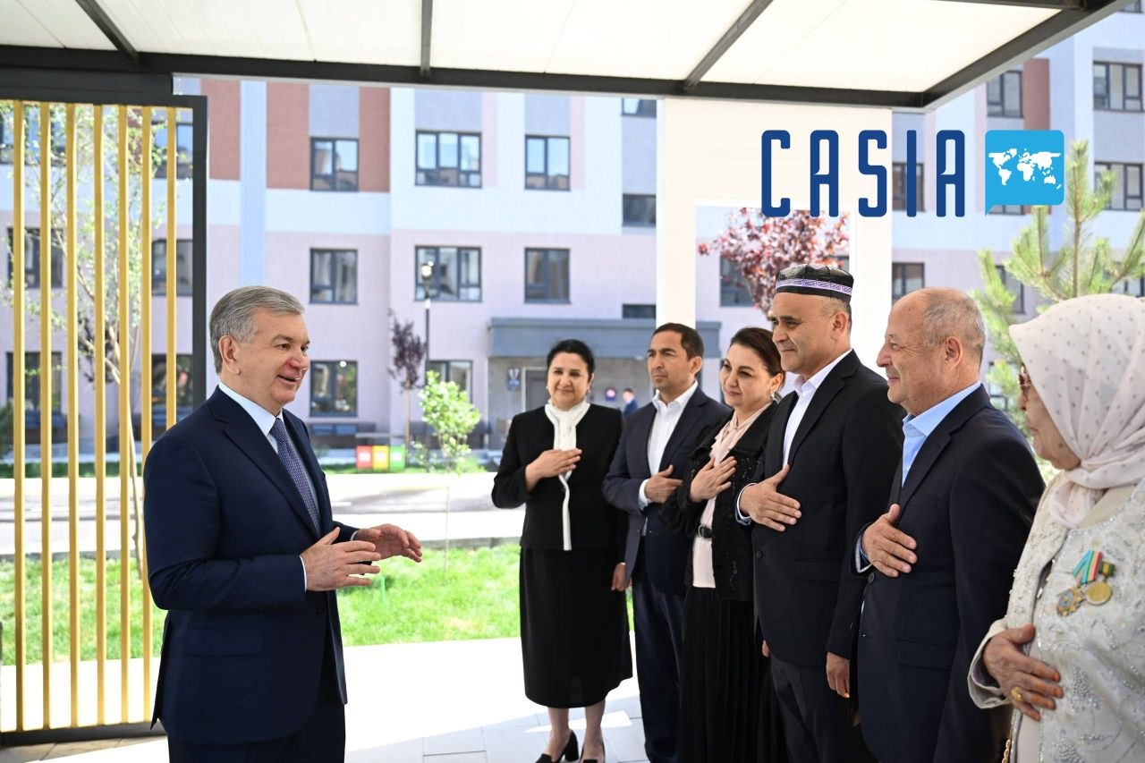 President inspects "Yangi Uzbekistan" massif in Kokand