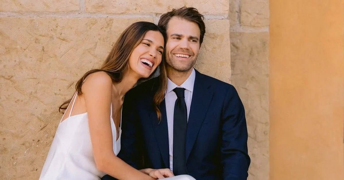 The Vampire Diaries star Paul Wesley has gotten married.