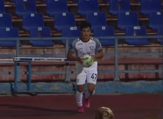 An Incredible Goal from an 18-Year-Old Footballer! 😳⚽️