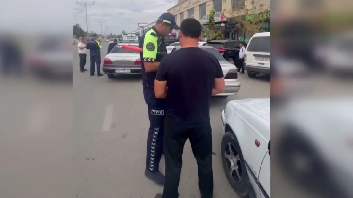 A driver in Kashkadarya was jailed after filming a traffic police officer and posting the video online.