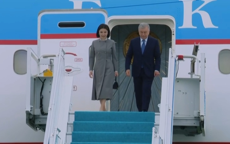 Şavkat Mirziyoyev Ziroat Mirziyoyeva hamrohligida Turkiyaga bordi