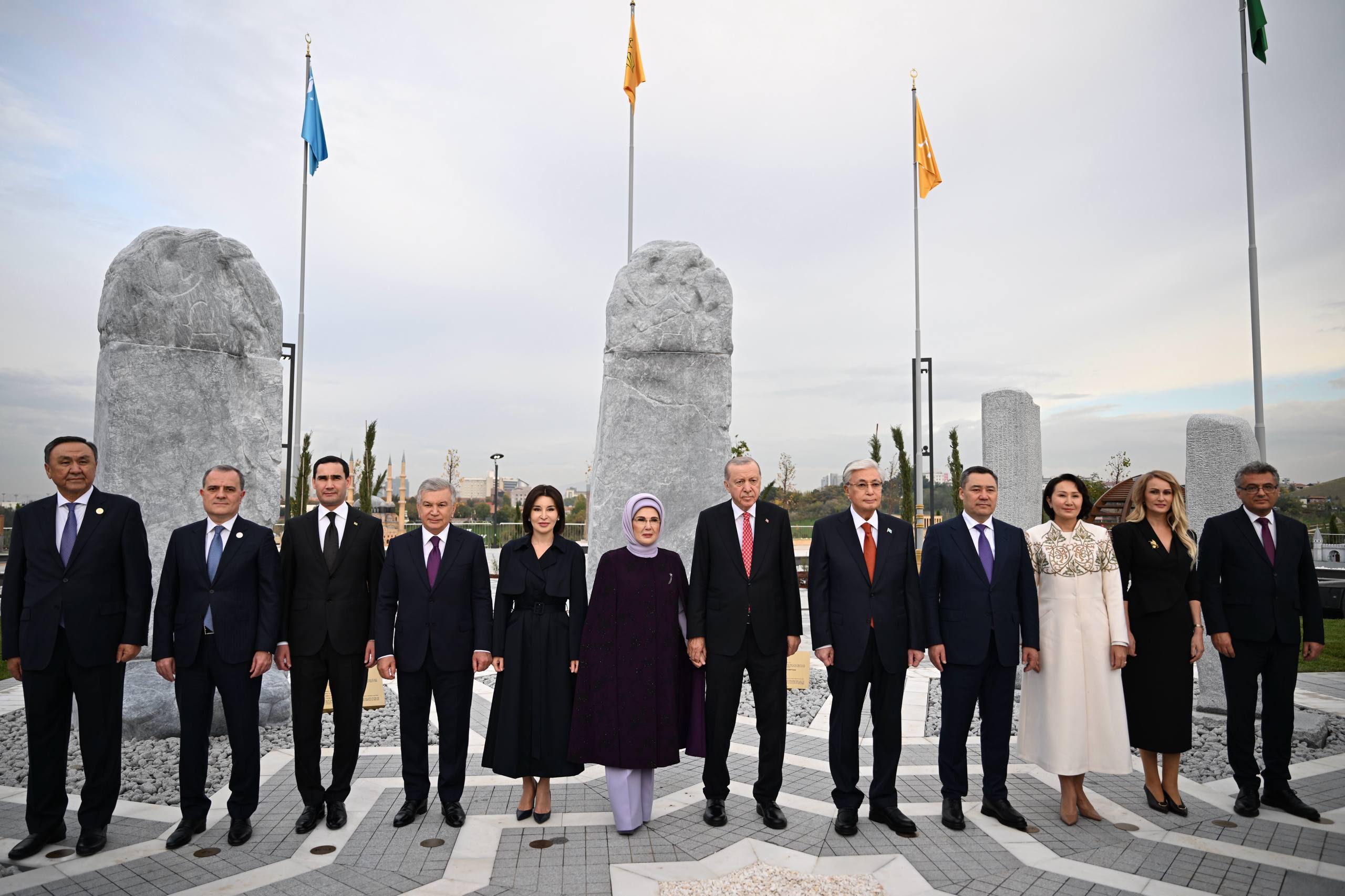 Turkiy davlatlar rahbarlari Anqarada sivilizatsiya boğini oçdi
